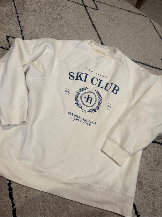 Brunette The Label Tops - brunette the label jillian harris Ski Club Crewneck White with Navy Graphic s/m